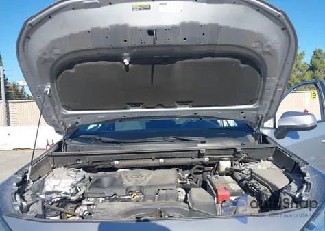 2024 Toyota Rav4 Xle z USA, uszkodzony, nr VIN 2T3W1RFV3RC258019